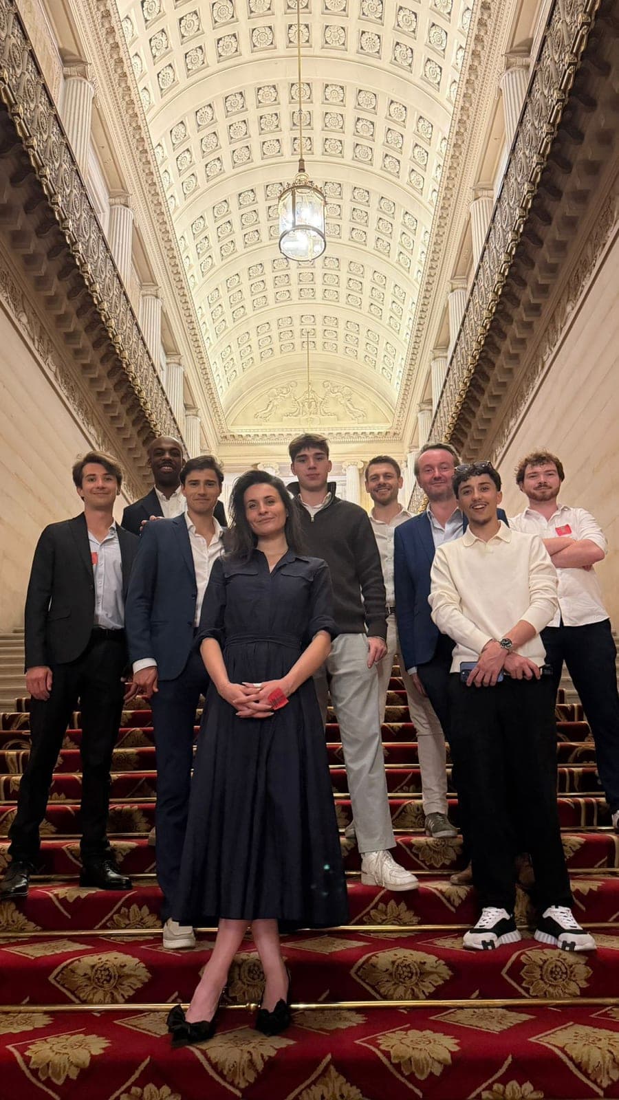 Founders dans l'escalier d'honneur du Sénat